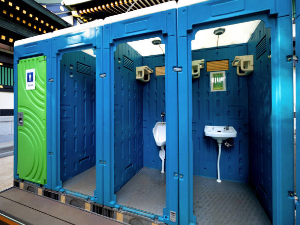 Best Luxury portable toilet rental  in Cameron, MO